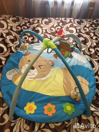 Развивающий коврик и Мобиль