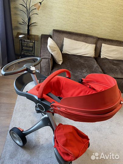 Прогулочная коляска stokke v4