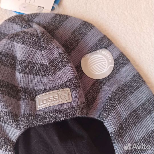 Шапка шлем lassie новая 50-52