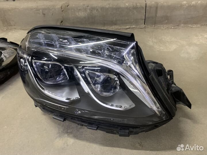 Фара правая Mercedes x166 gls166 w166