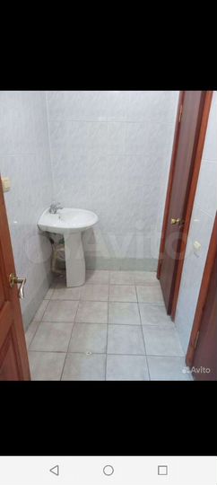 Комната 15 м² в 9-к., 1/3 эт.