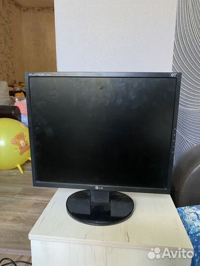 Монитор lg