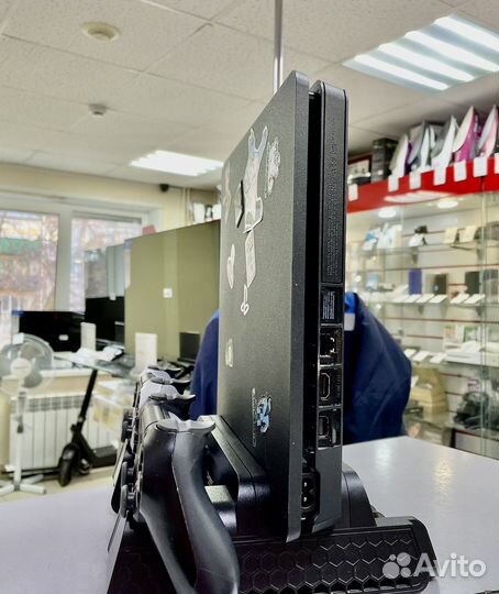 Приставка Ps4 Slim 1TB