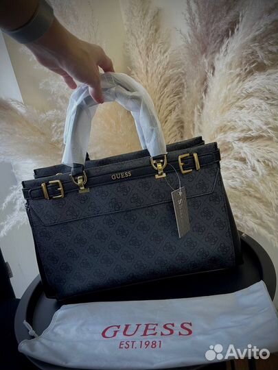 Сумки женские guess