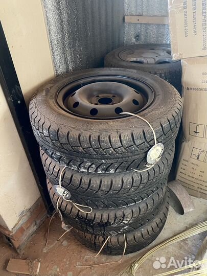 Gislaved Nord Frost 200 185/70 R14