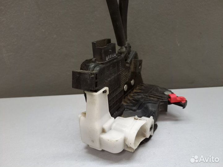 Замок двери задний правый Kia Cerato 2011