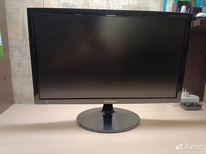 Монитор samsung