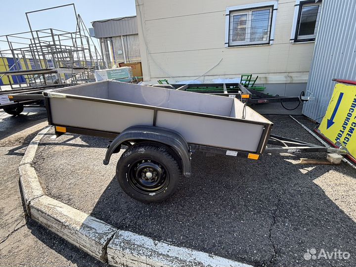 Прицеп легковой 2*1.3 м с документами