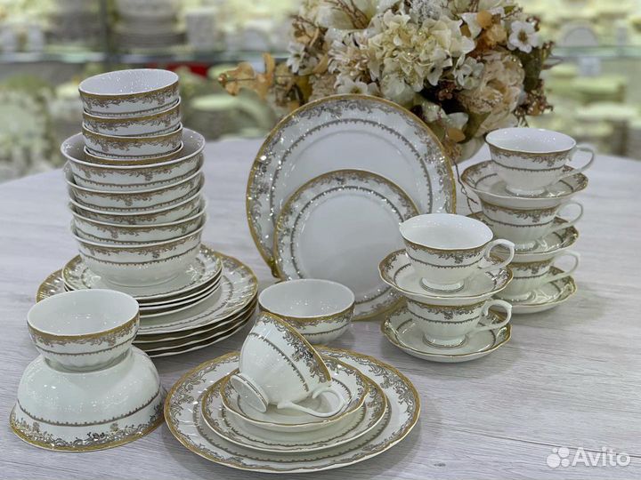 Чайно столовый сервиз 39 предметов