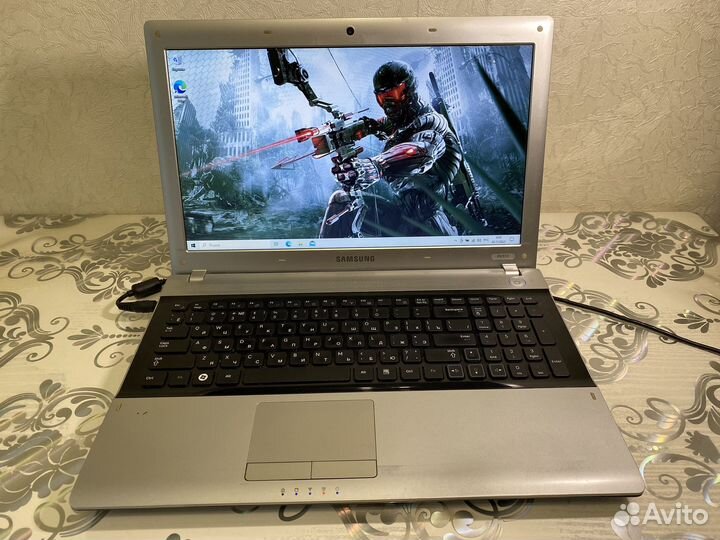 Почти как новый ноутбук Samsung