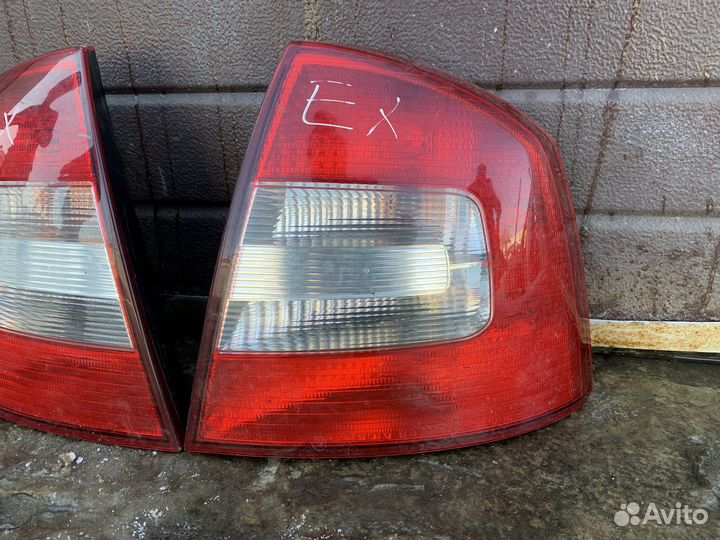 Skoda Octavia A5 FL - Фонарь задний правый