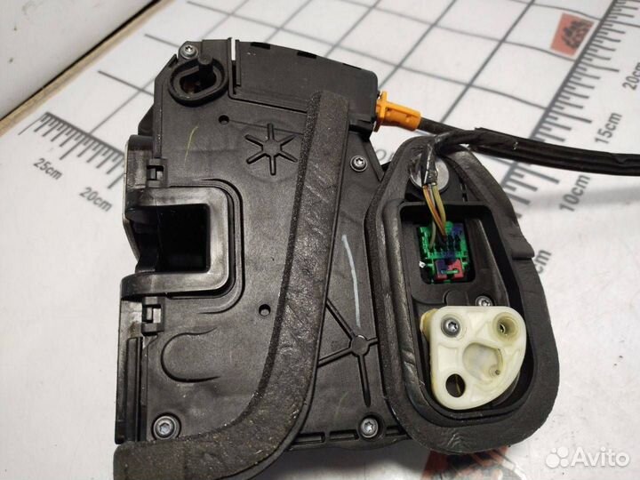 Замок двери передней правой GMC Terrain II (2017– н.в.)