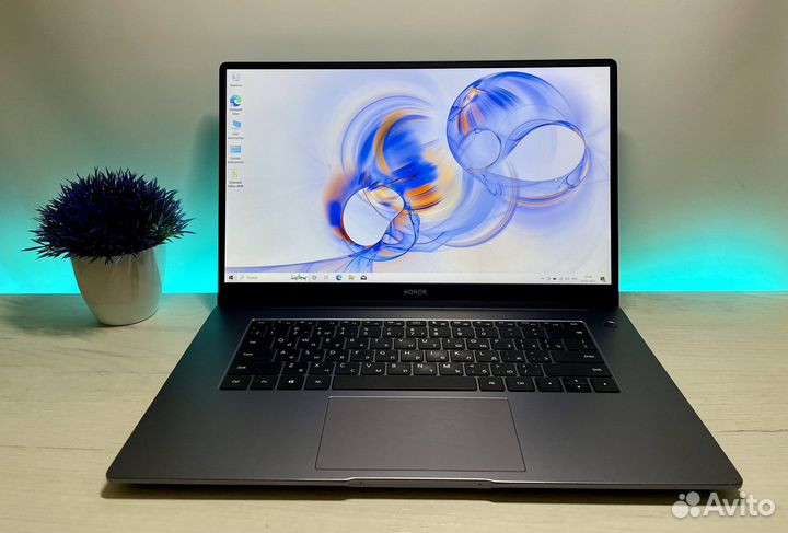 Ноутбук Honor MagicBook Pro X 15 i3 8 Гб SSD