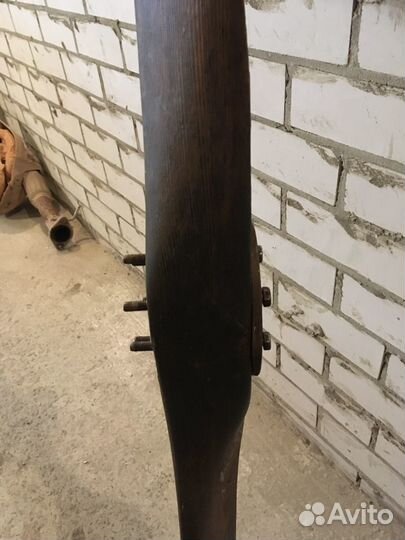 Двухлопастной деревянный винт