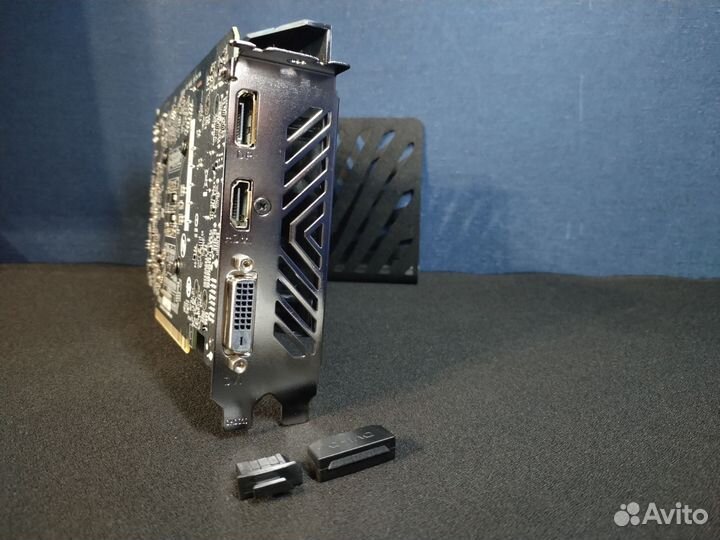 Видеокарта GTX 1650 4 Gb Gigabyte OC