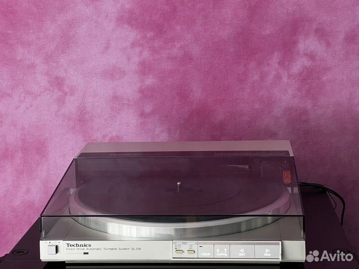 Проигрыватель винила Technics SL-D4