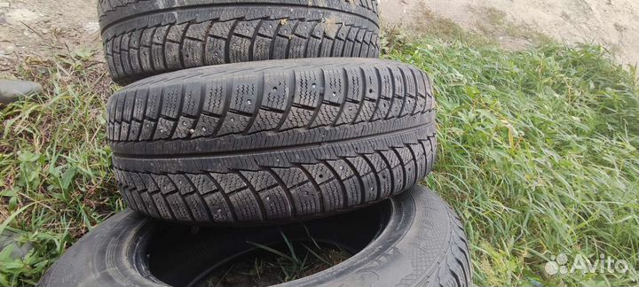 Gislaved Nord Frost 5 235/65 R17