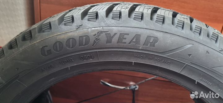 Goodyear Kmax D 225/50 R18 99T