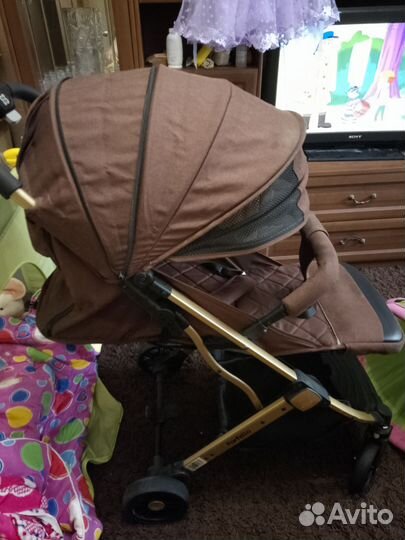 Прогулочная коляска