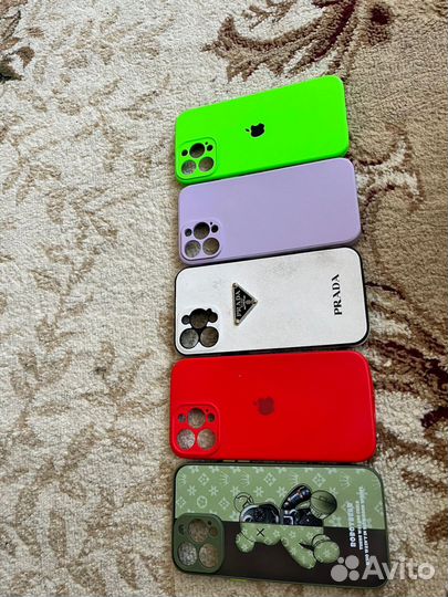 Чехлы на телефон iPhone 11