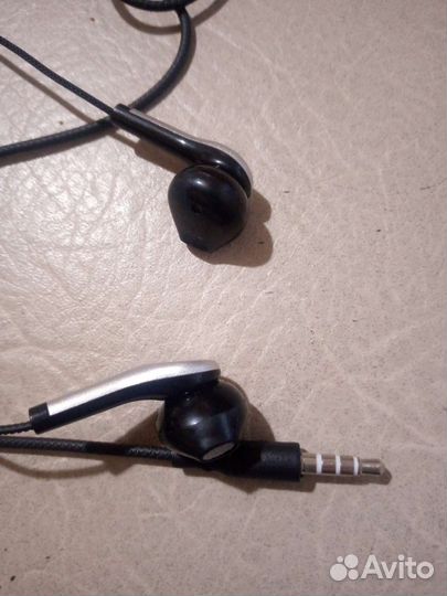 Наушники новые