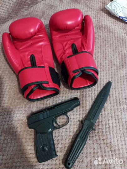 Боксерские перчатки 8 oz