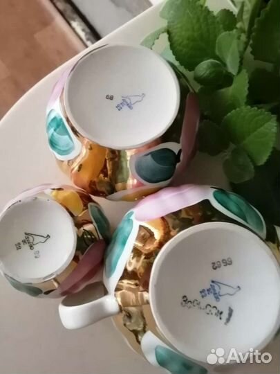 Дулево, пион на зелёном, Золотой букет