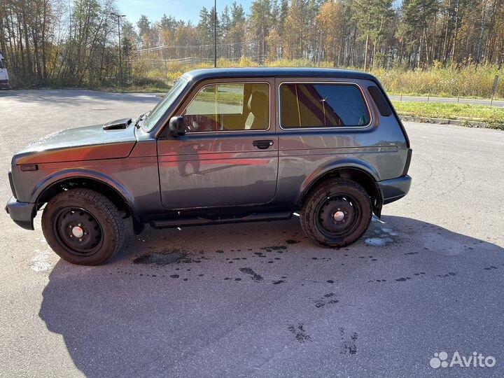 LADA 4x4 (Нива) 1.7 МТ, 2015, 140 000 км