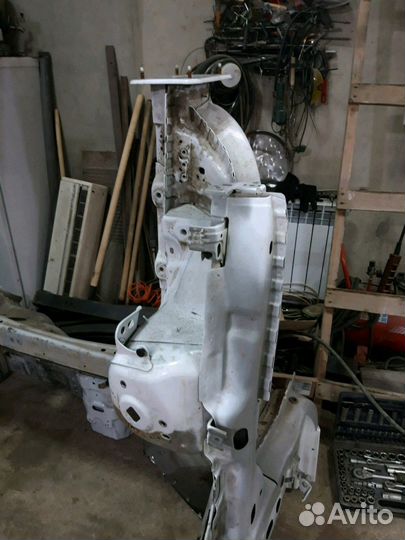 На Форд мондео 2012г.в лонжероны передние