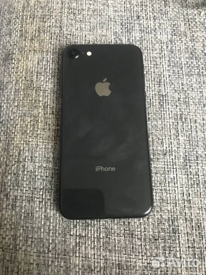 iPhone 8, 64 ГБ