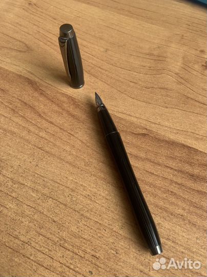 Перьевая ручка Parker