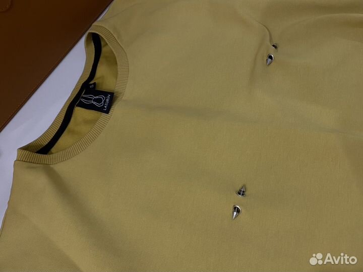 Laturin футболка