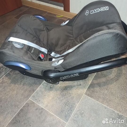 Детское автокресло от 0 maxi cosi