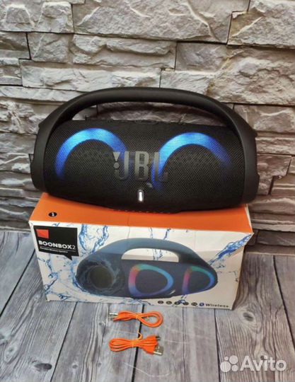Колонка jbl boombox