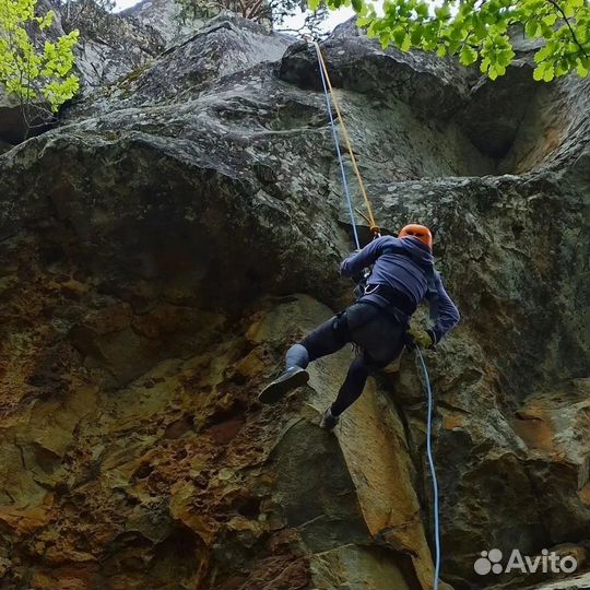 Поход в горы. Скалы Серые Монастыри