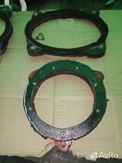 Подиумы toyota corolla 150