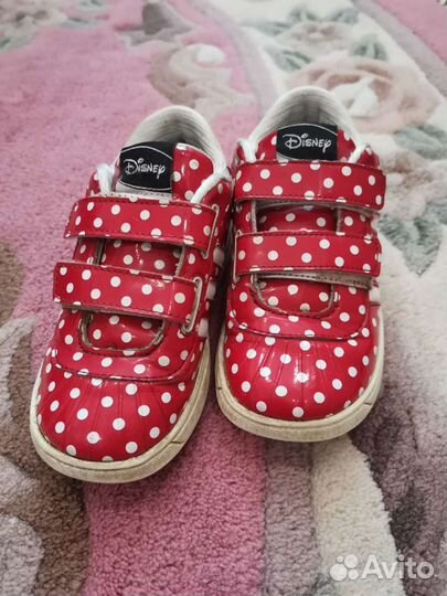 Кроссовки для девочки