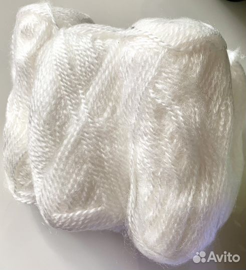 11 мотков акрилового мохера