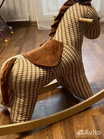 Качалка лошадь