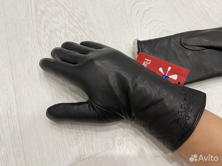 Перчатки женские новые кожаные FlashMob