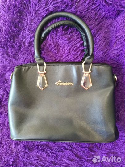 Сумка черная/красная новая