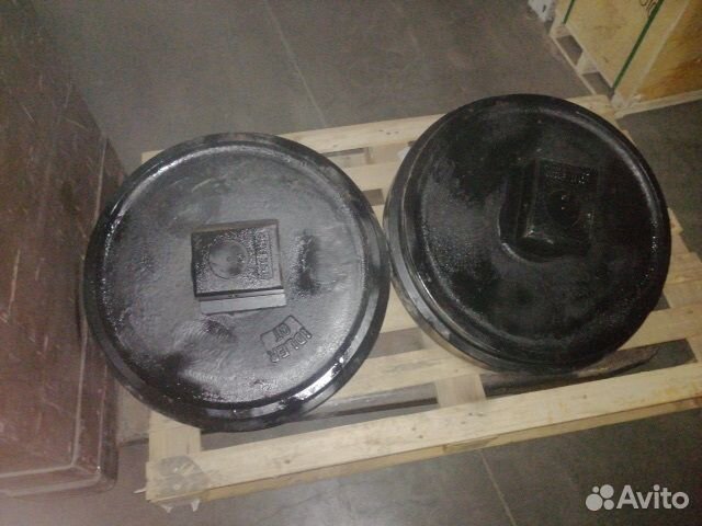 Ленивец Hitachi ZX200-3