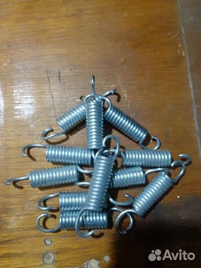 Крючки для вешалок