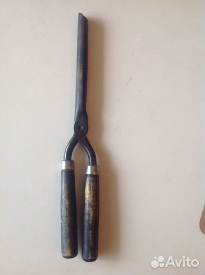 Старинные щипцы для завивки