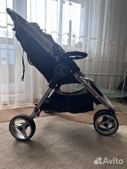 Прогулочная коляска baby jogger city mini