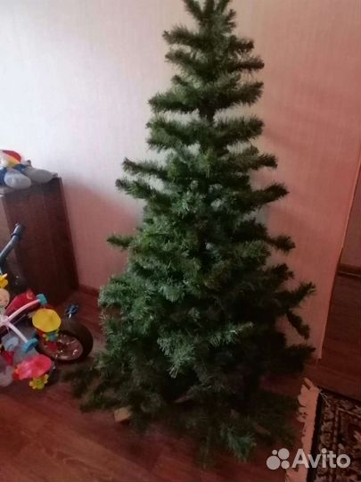 Елки искусственные