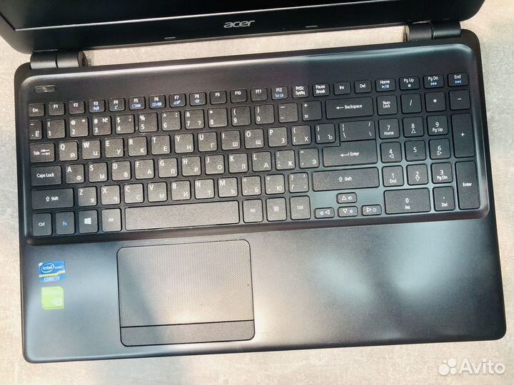 Acer Aspire E1/ core i3/GT 820M/ram 4gb/hhd 500gb