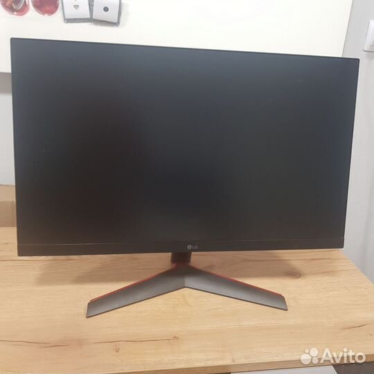 Монитор LG 24 дюйма 144 GHz