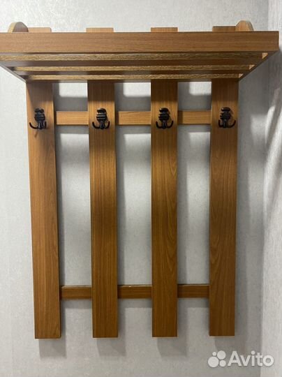 Вешалка в прихожую