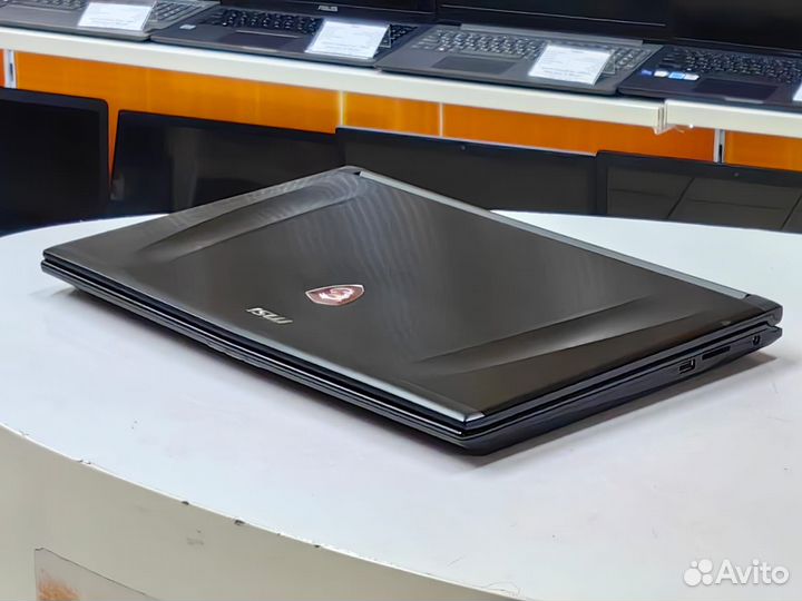 Игровой Asus 17.3''IPS Core i7 16GB GTX1060 SSD